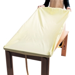 グーンと伸びてぴったりフィット！制作用机カバー